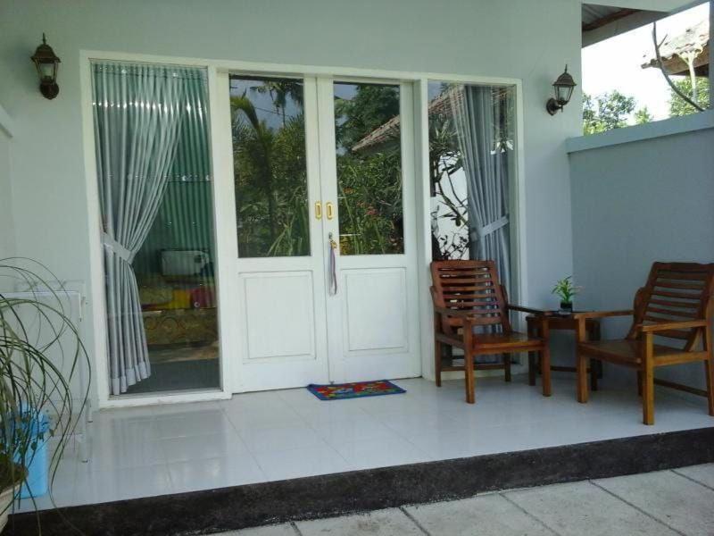 Pineapple Guest House Gili Air Exteriér fotografie