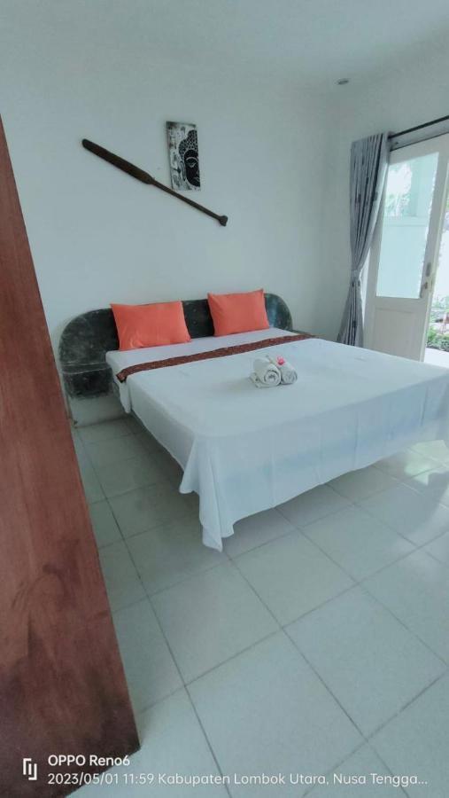 Pineapple Guest House Gili Air Exteriér fotografie